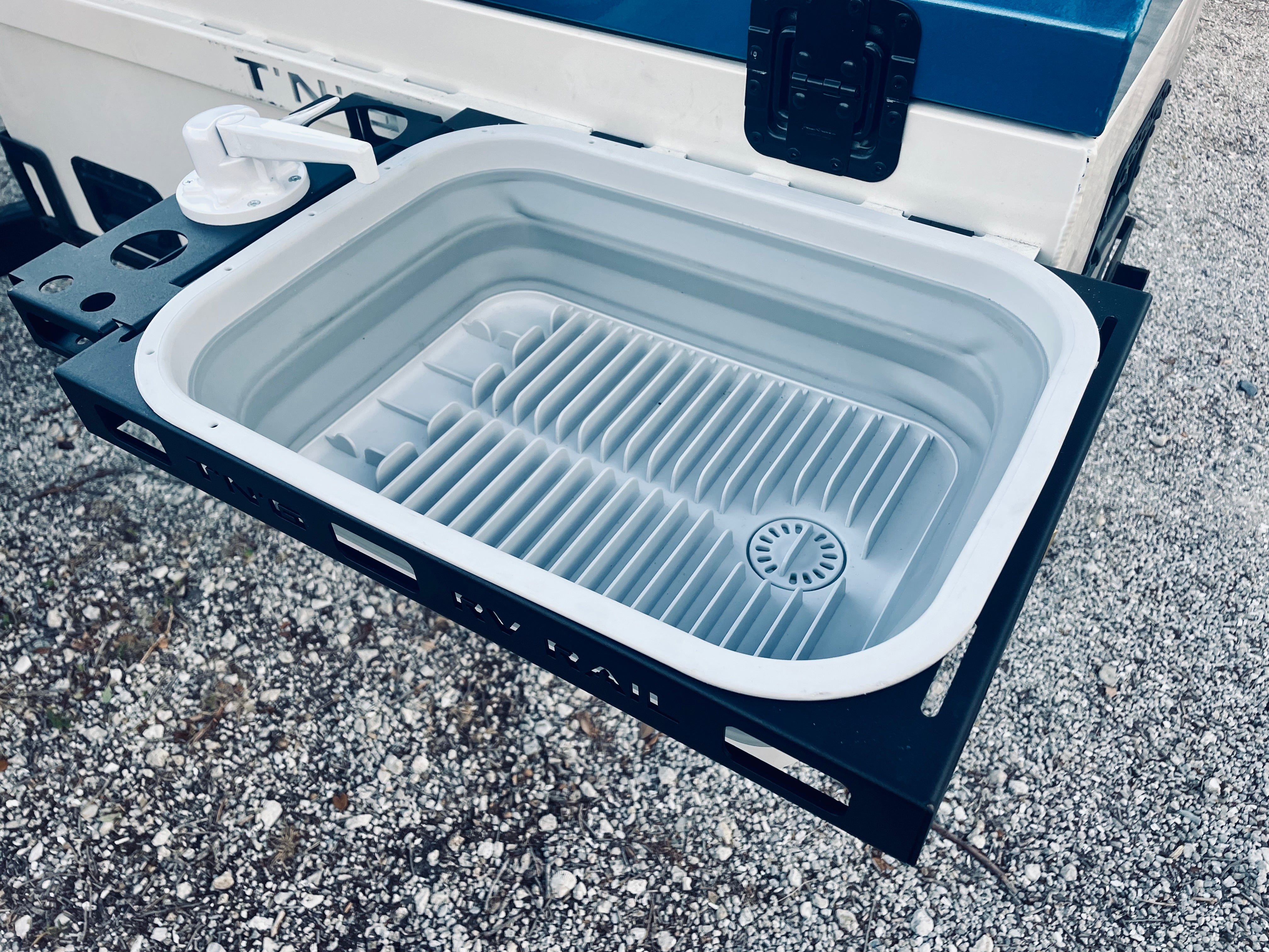 Collapsible Sink – TailgateNGo